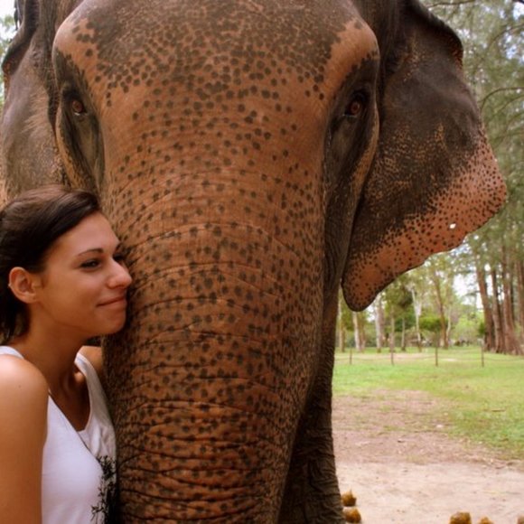 Hi, I'm Sam! - Picture 2 of 5